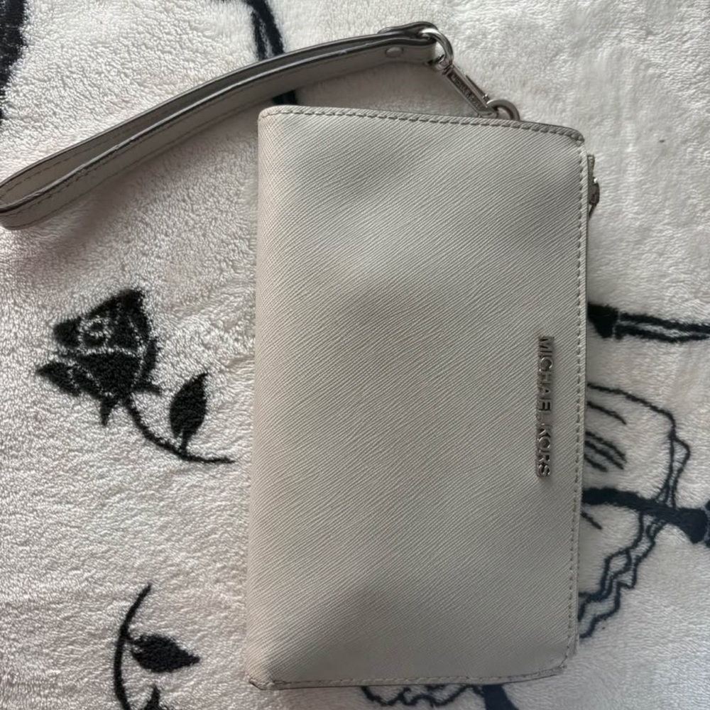 Michael Kors Light Gray Wristlet